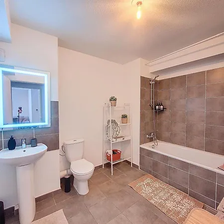 Daire Apart-nice Port-balcony Nice